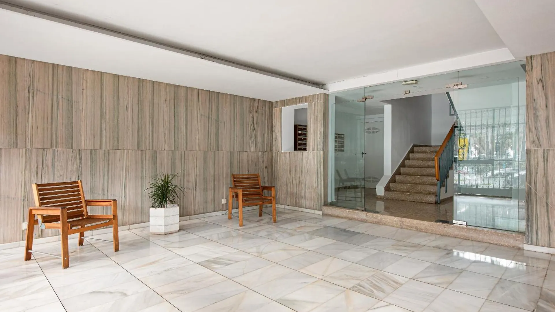 Apartment Bonito Estudio En Playa Los Banos Del Carmen Malaga